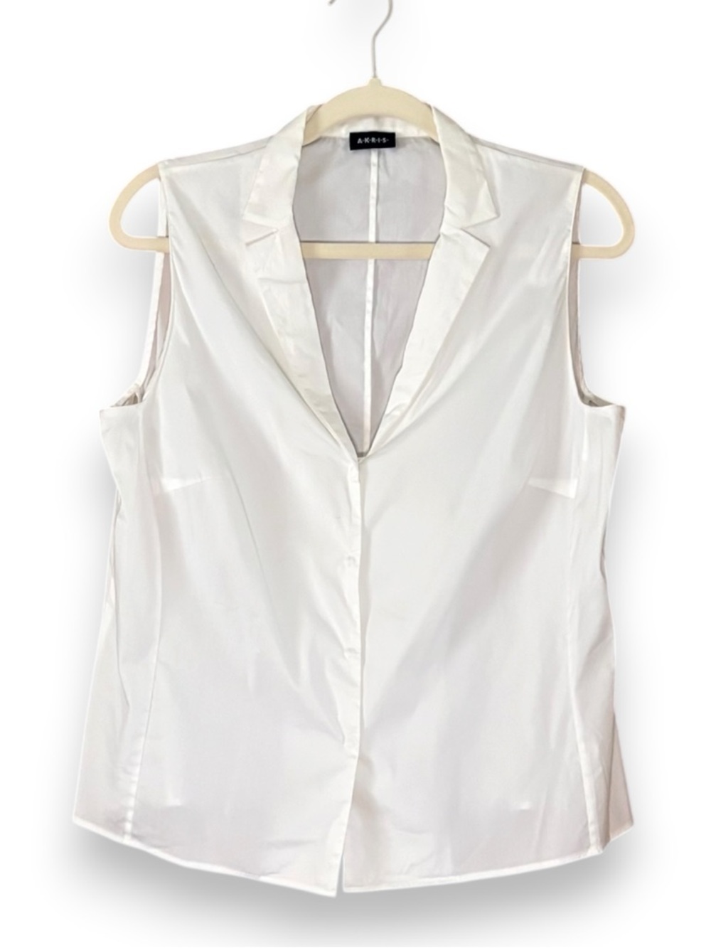 Akris White Reverse Collar Sleeveless Top Size 12 Neutral Summer